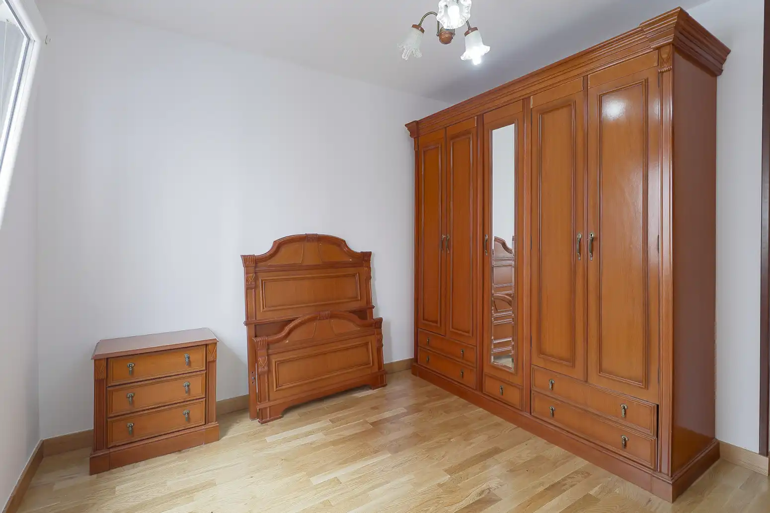 Habitación de Piso en venta en Gijón  con Calefacción y Parquet