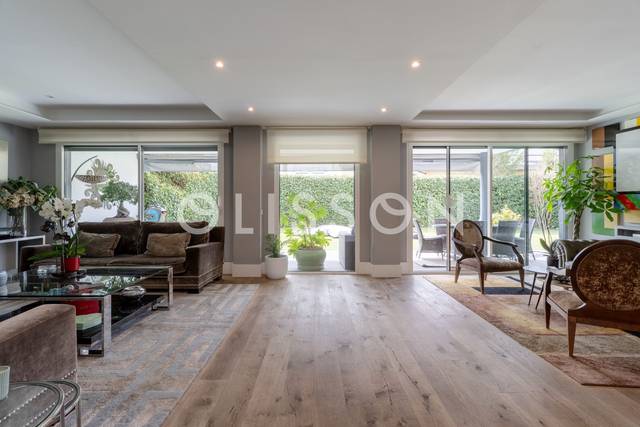 Casa-chalet en Venta en Encinar de los Reyes