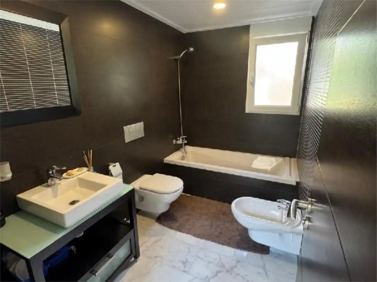 Bany de Casa o xalet en venda en Calpe / Calp amb Aire condicionat, Piscina i Balcó