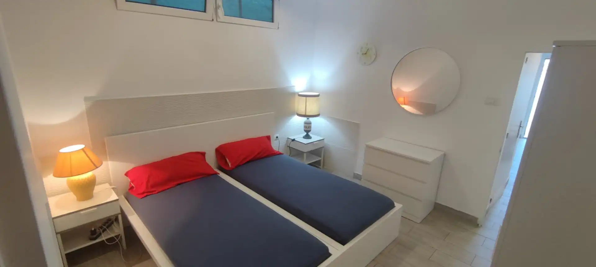 Dormitori de Casa o xalet en venda en Arico amb Aire condicionat, Terrassa i Moblat