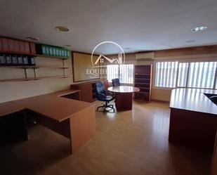 Office for sale in  Lleida Capital  with Air Conditioner, Furnished and Internet