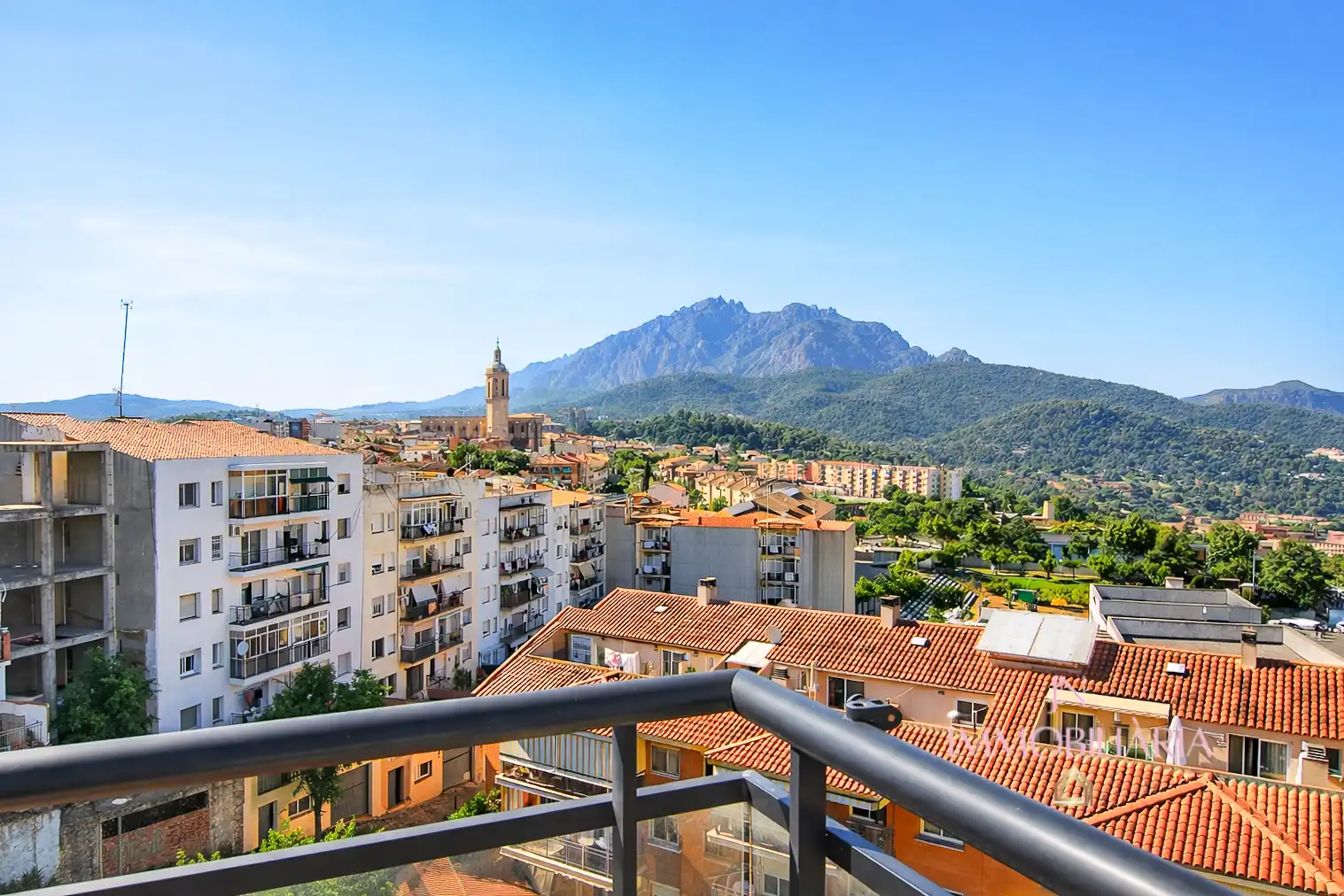 Außenansicht von Maisonette zum Verkauf in Esparreguera mit Klimaanlage, Heizung und Terrasse