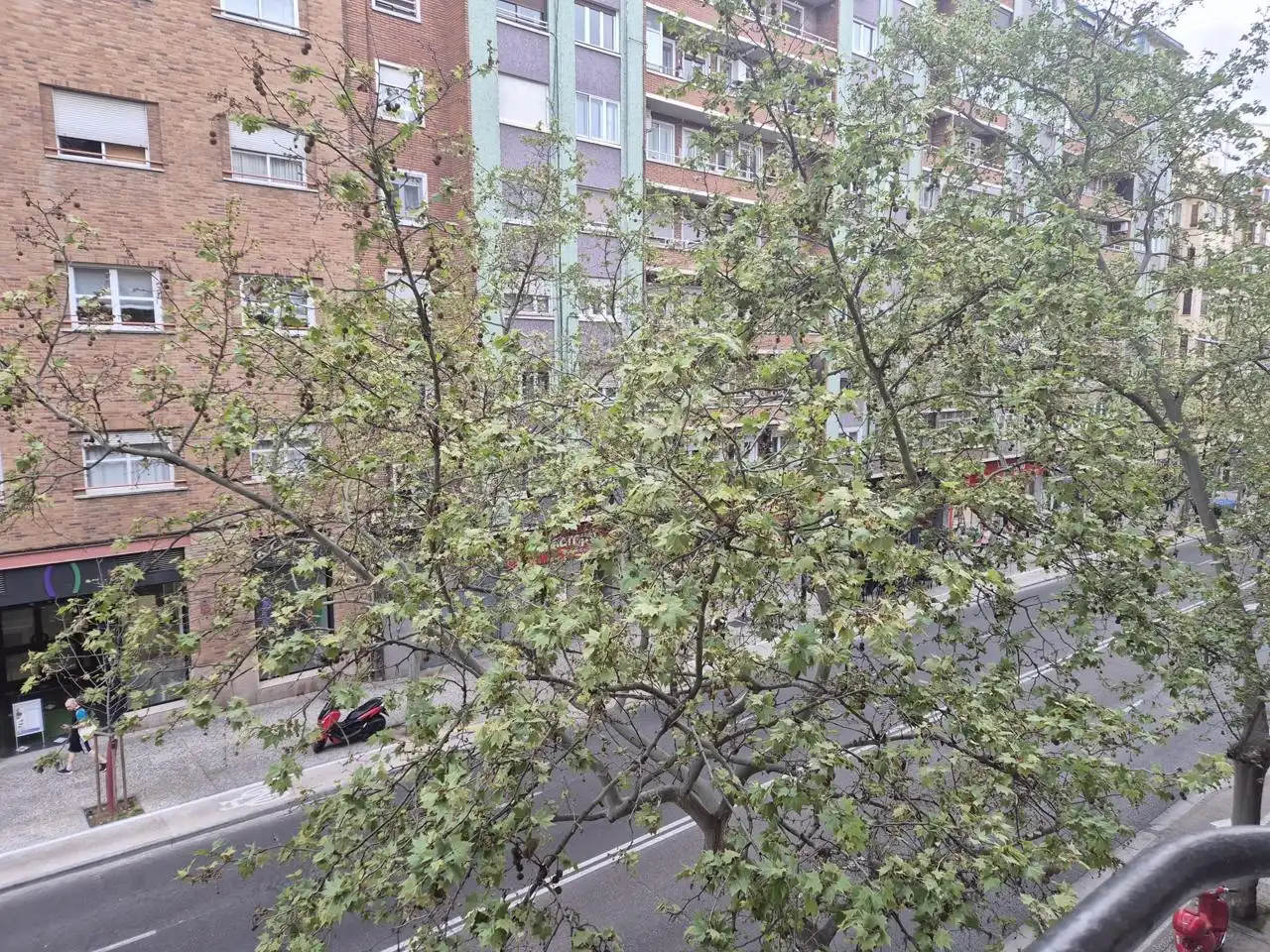 Exterior view of Flat for sale in  Zaragoza Capital  with Air Conditioner, Heating and Balcony