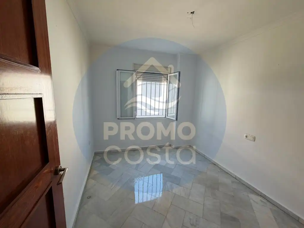 Bedroom of Flat for sale in Beas