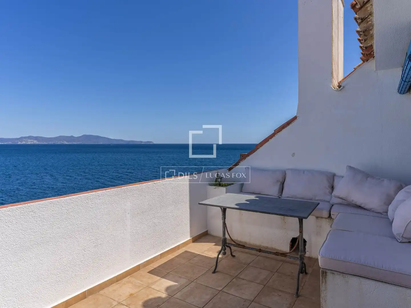 Terraza de Piso en venta en L'Escala con Calefacción, Terraza y Trastero