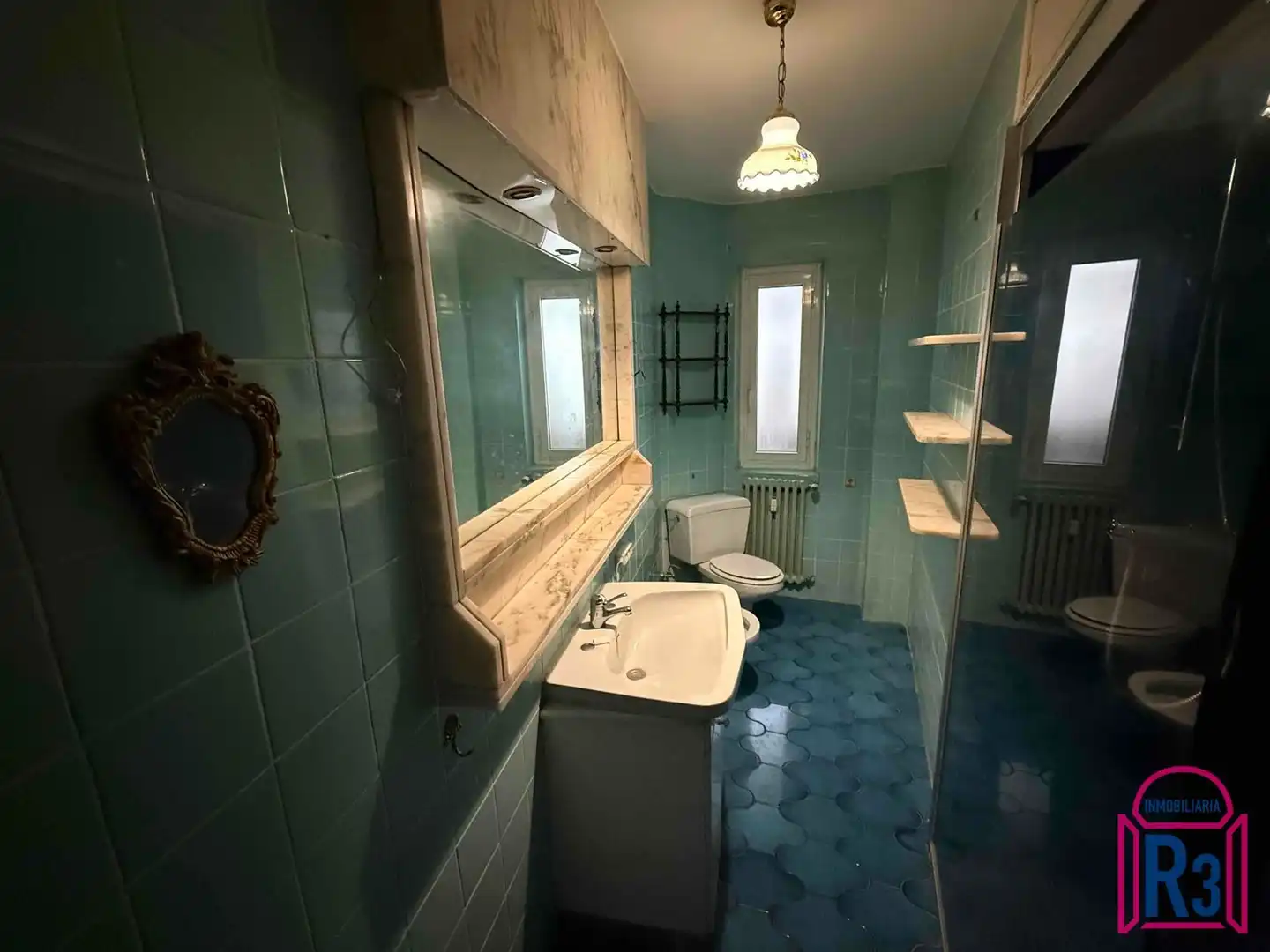 Badezimmer von Wohnung zur Miete in León Capital  mit Heizung und Terrasse
