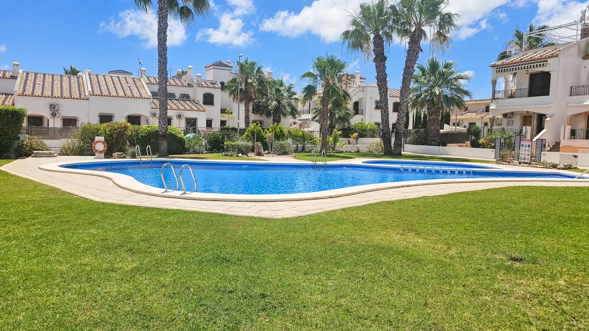 Swimming pool of Detached homes for sale in Orihuela  with Private garden, Terrace and Furnished