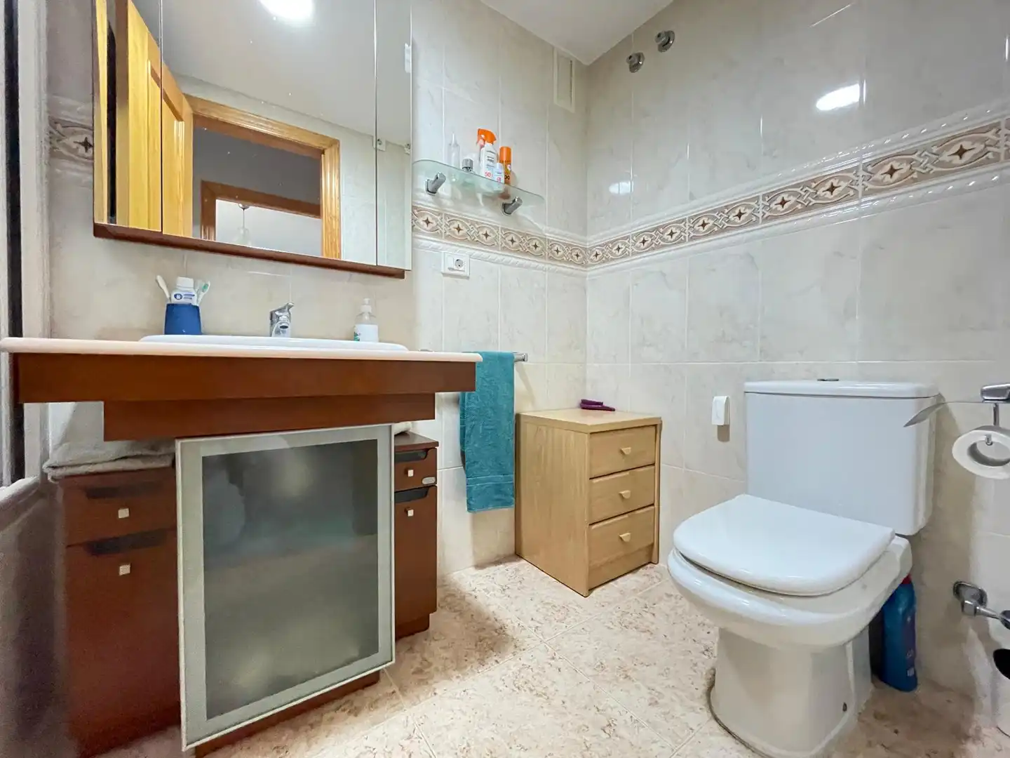 Bany de Apartament en venda en Moncofa amb Terrassa, Moblat i Forn