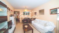 Living room of Flat for sale in  Madrid Capital  with Heating, Terrace and Furnished