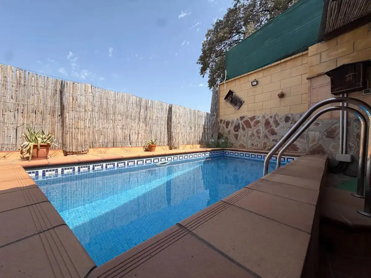 Piscina de Casa o chalet en venta en Málaga con Aire acondicionado, Jardín privado y Terraza