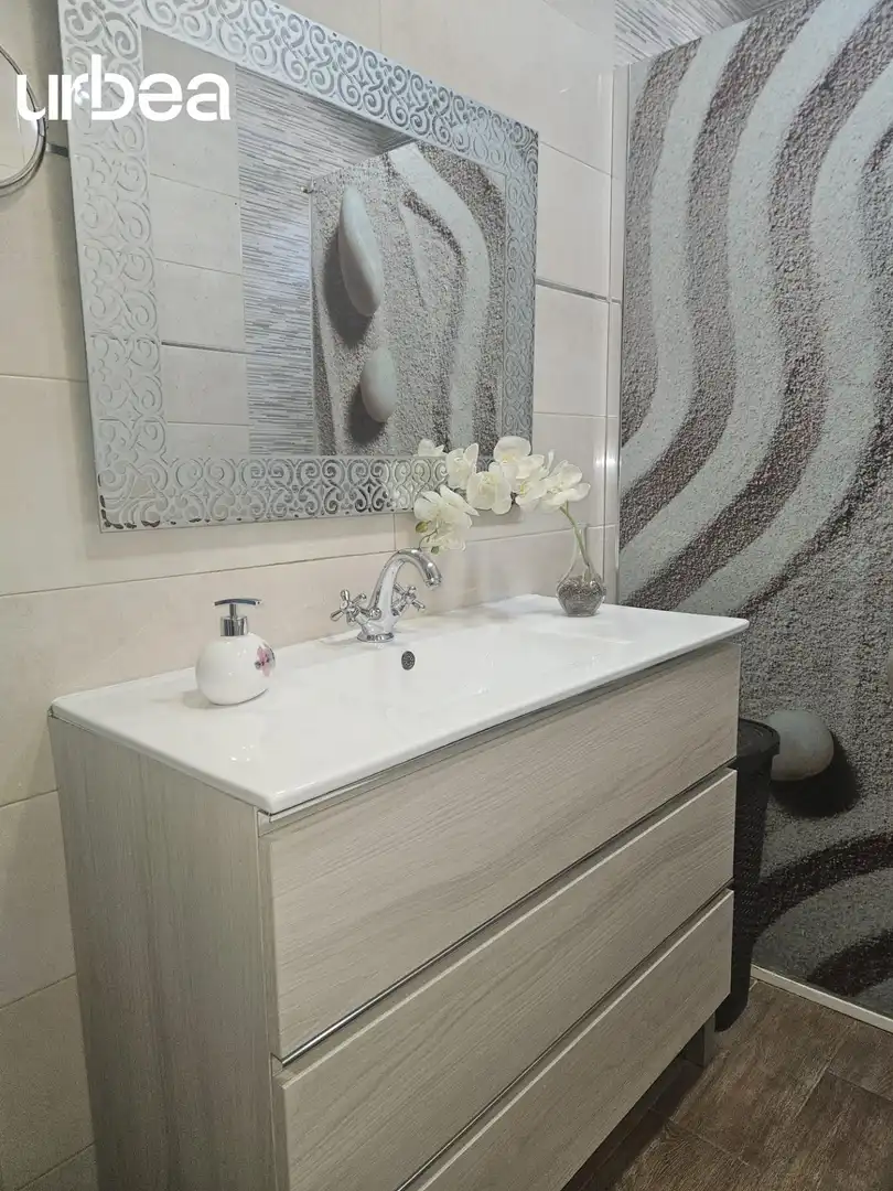 Baño de Piso en venta en Málaga con Aire acondicionado