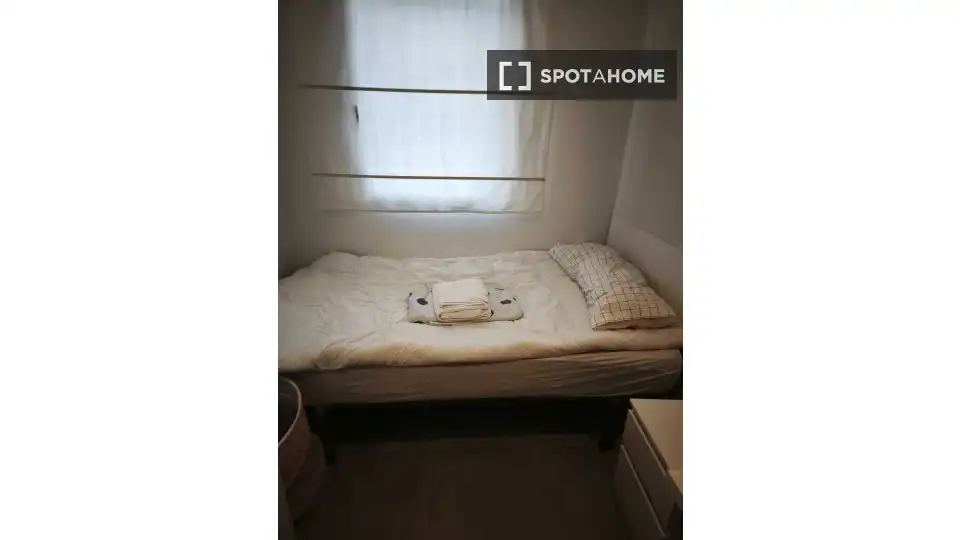 Room in Campamento