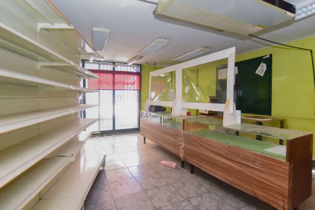 Local comercial en venda a C/ Clausell, imagen 5
