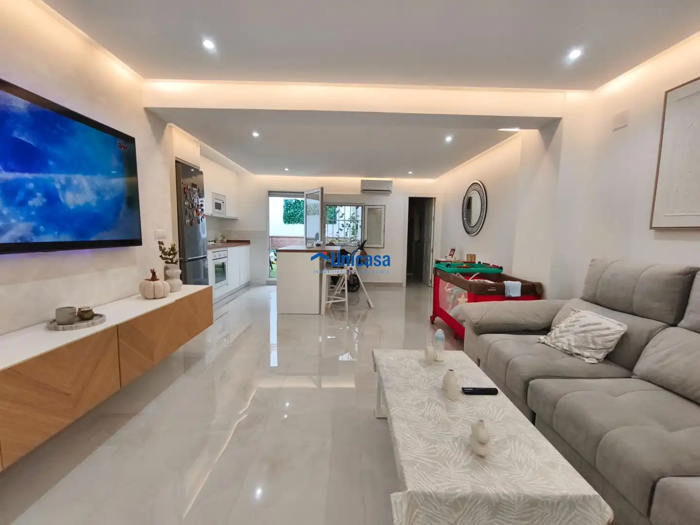 Sala de estar de Casa adosada en venta en Málaga