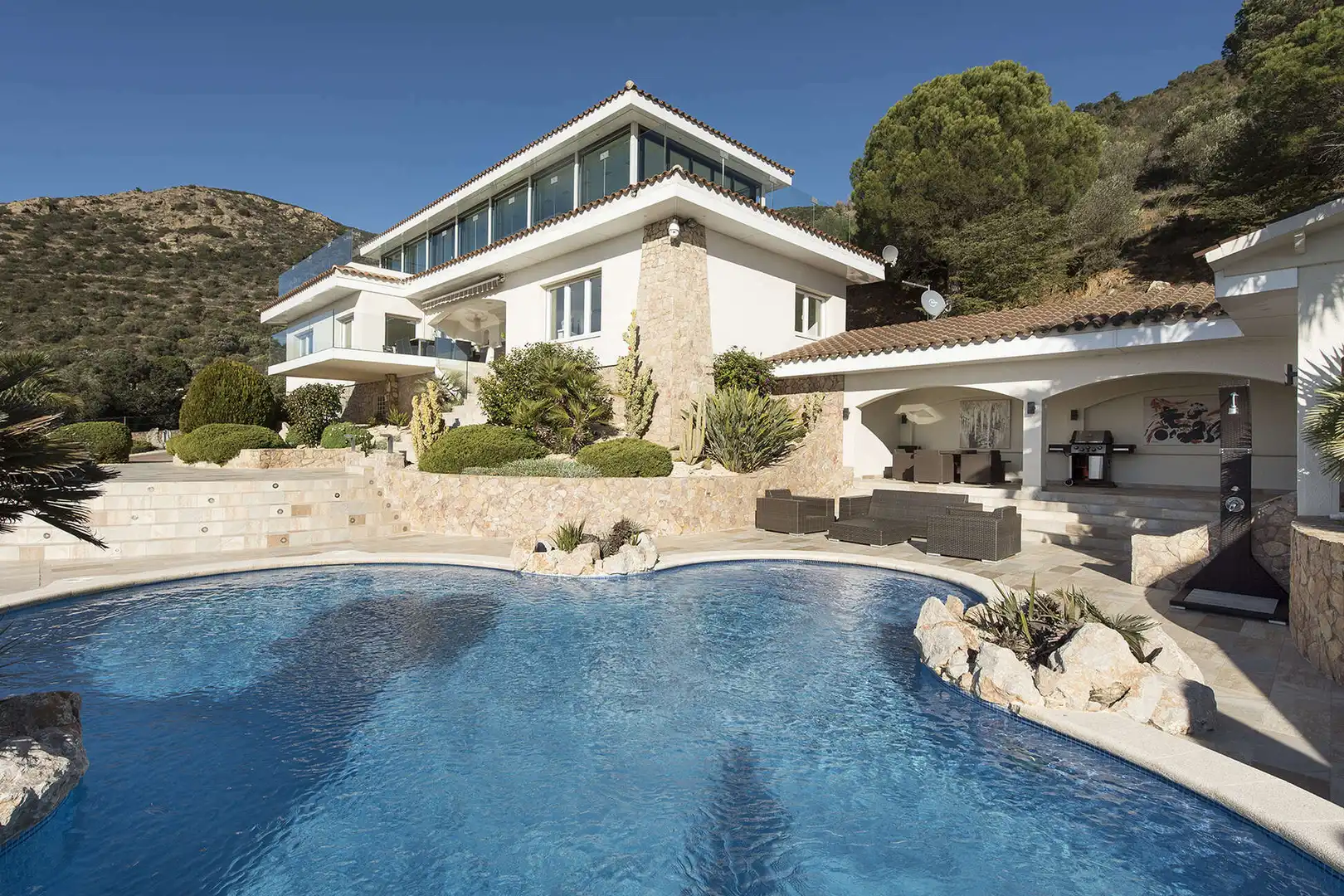 Casa con piscina en venta en Nord