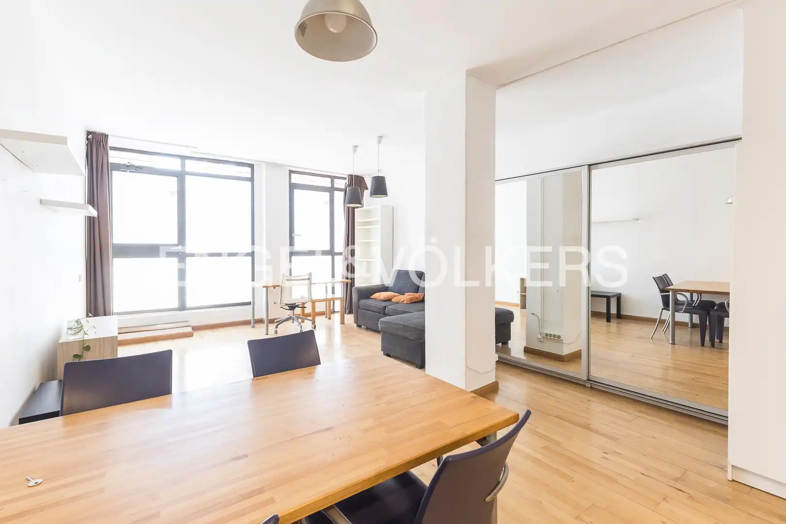 Vista exterior de Apartament en venda en Sabadell amb Calefacció i Parquet