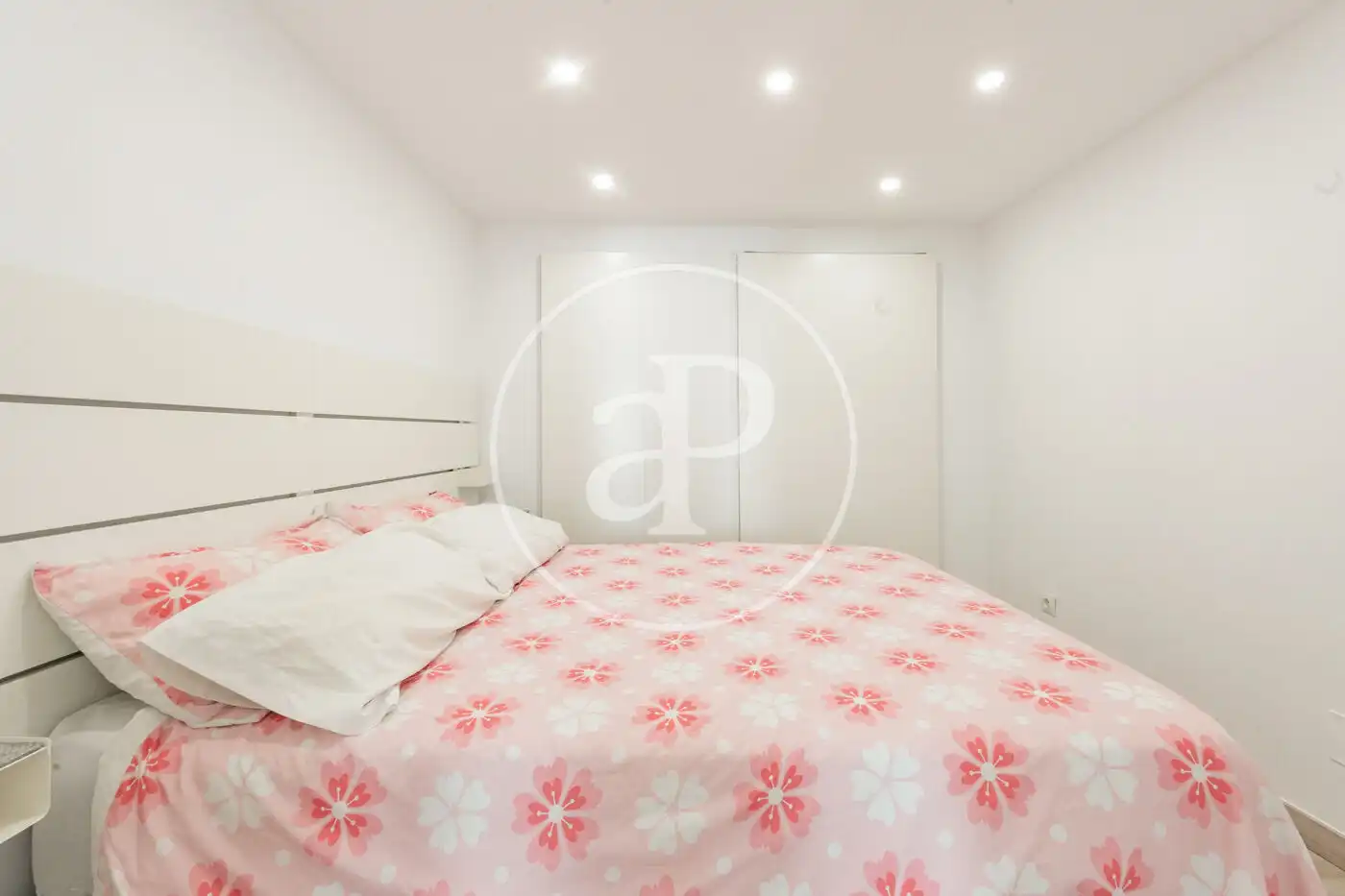 Flat for rent in Corre. Alta de San Pablo, Universidad - Malasaña