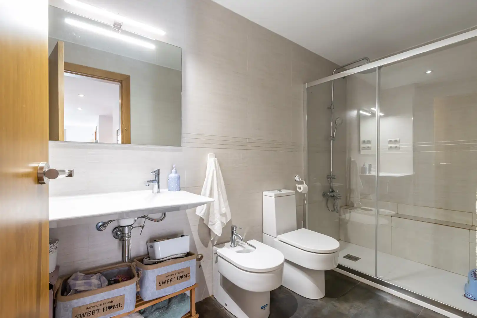 Bathroom of Detached homes for sale in Sant Cugat del Vallès  with Air Conditioner, Heating and Terrace