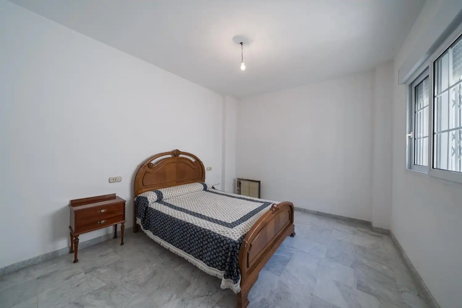 Habitación de Ático en venta en Motril con Aire acondicionado y Balcón
