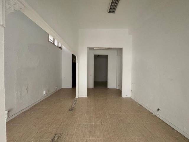Local comercial en Venta en Calle Graciliano Afonso en Ciudad Jardín