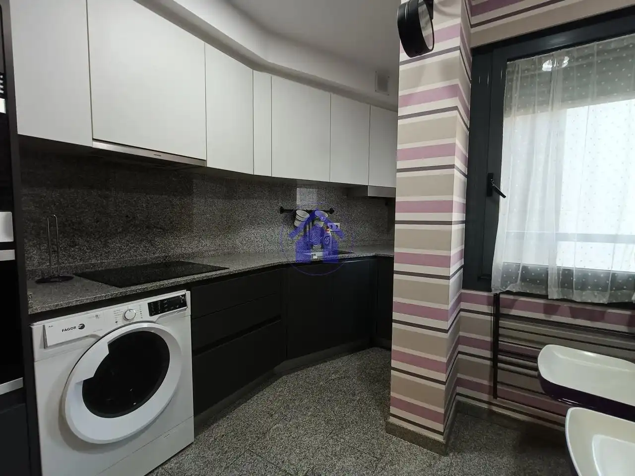 Cocina de Piso en venta en Vigo  con Calefacción, Terraza y Piscina