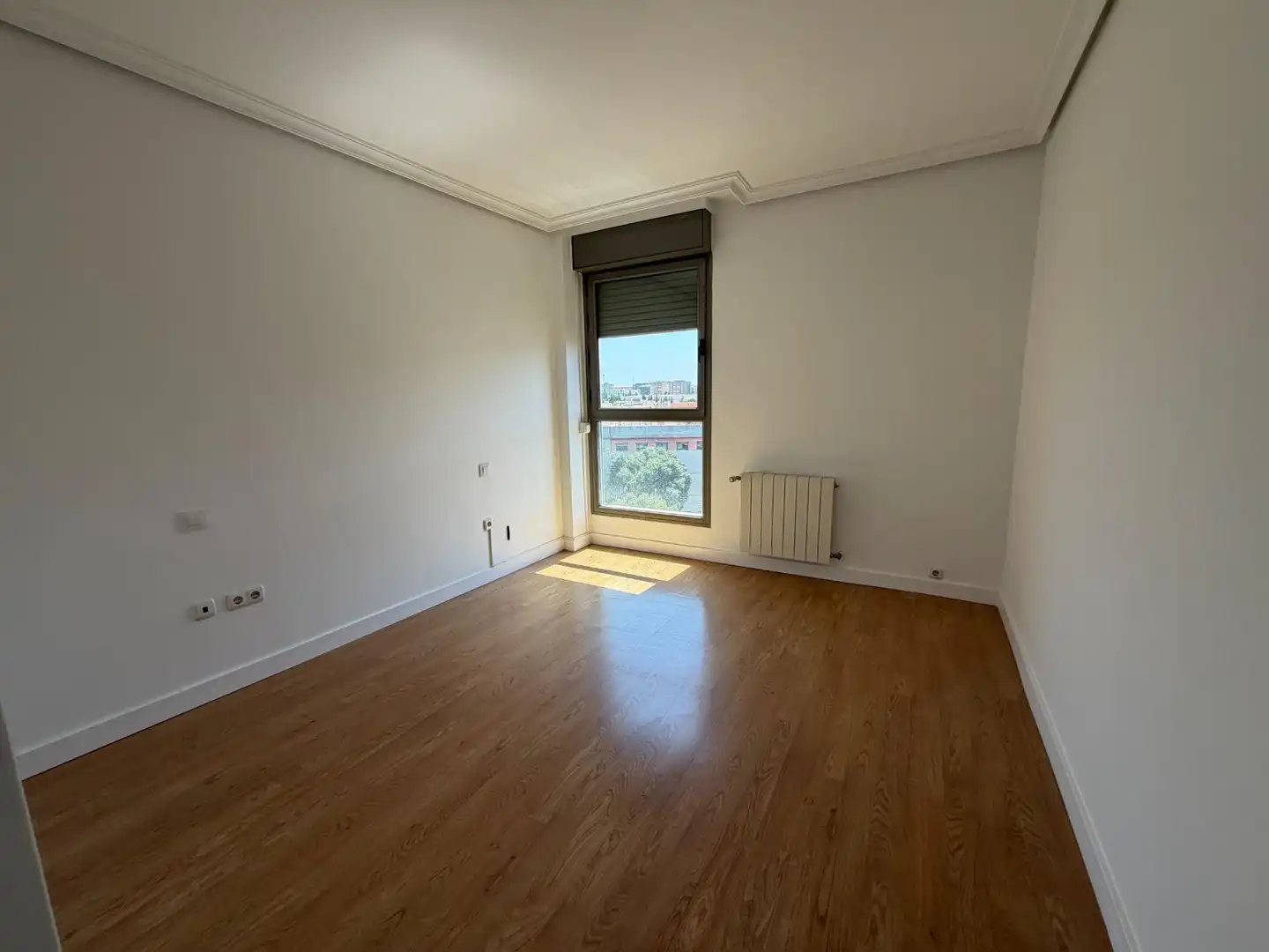 Schlafzimmer von Wohnung zur Miete in Sevilla mit Klimaanlage, Heizung und Parkett