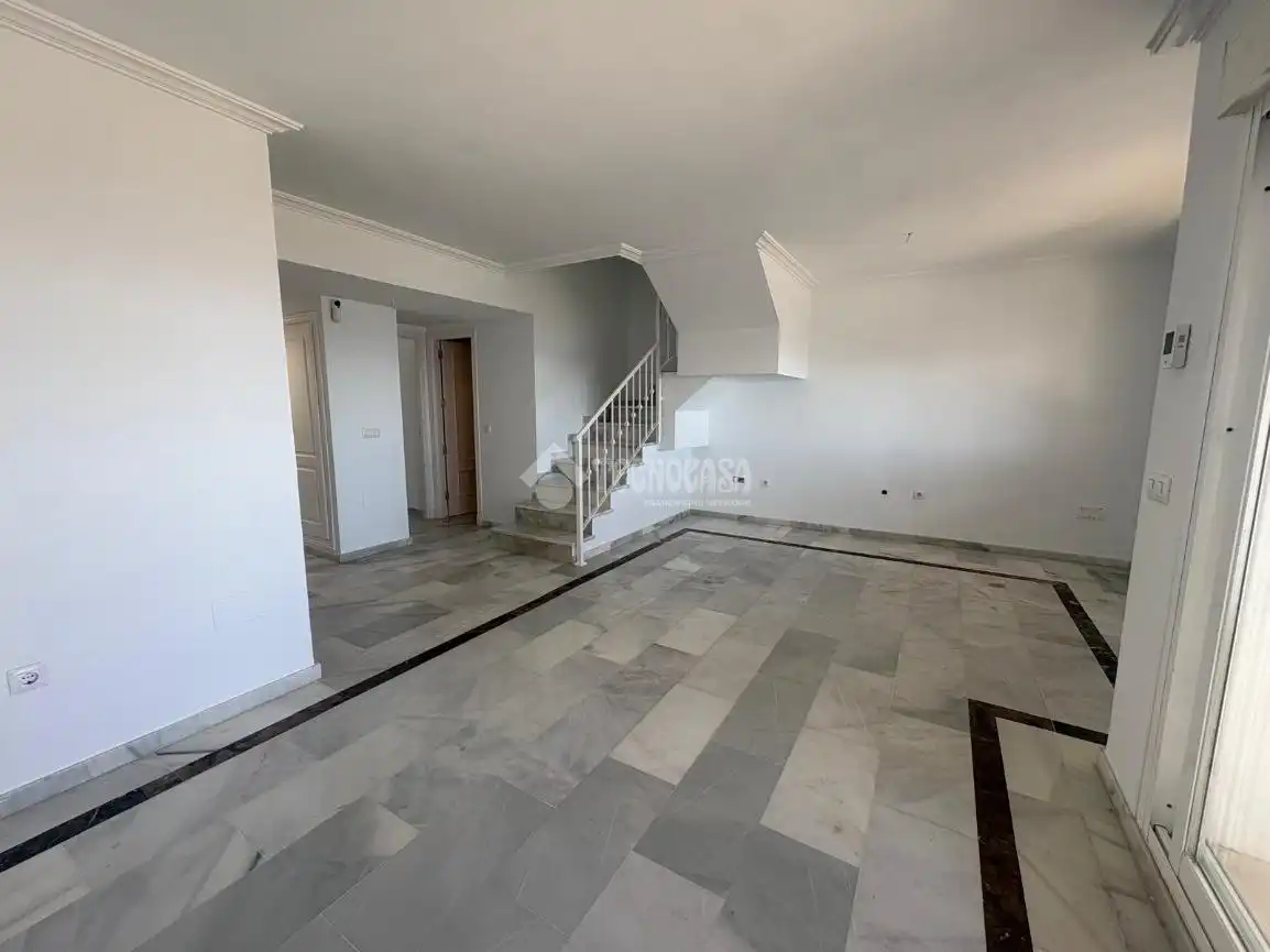 Ático con piscina en venta en Bahía de Casares, imagen 6