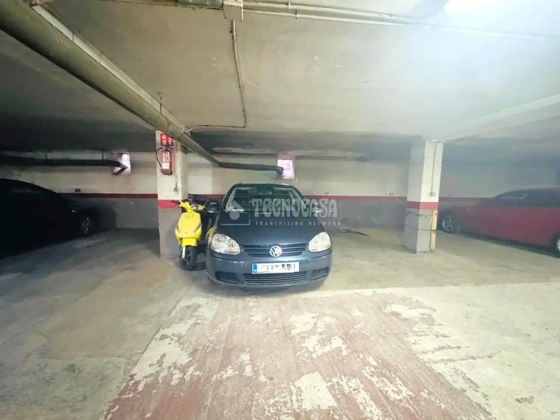 Aparcament de Pis en venda en Talavera de la Reina amb Aire condicionat, Calefacció i Terrassa