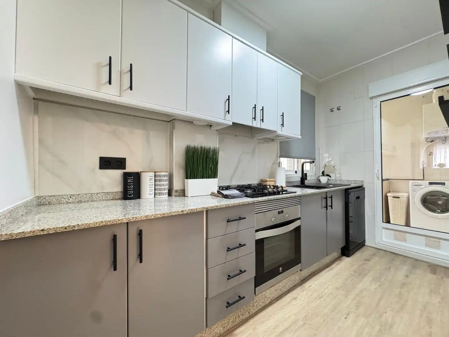 Apartamento con terraza en venta en Calle CAMPOAMOR, imagen 17