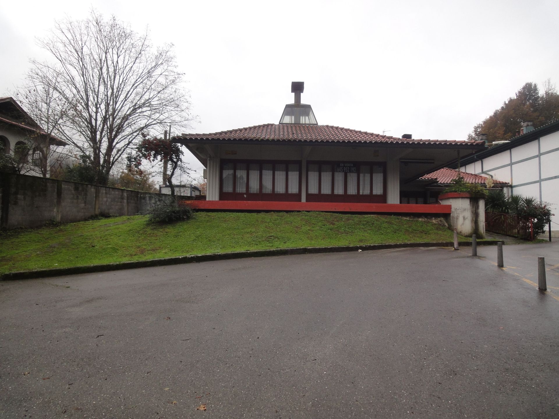 Vista exterior de Local en venta en Okondo con Terraza y Amueblado