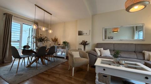 Foto 4 de Casa adosada en venda a Avenida Andalucia, Benacazón, Sevilla