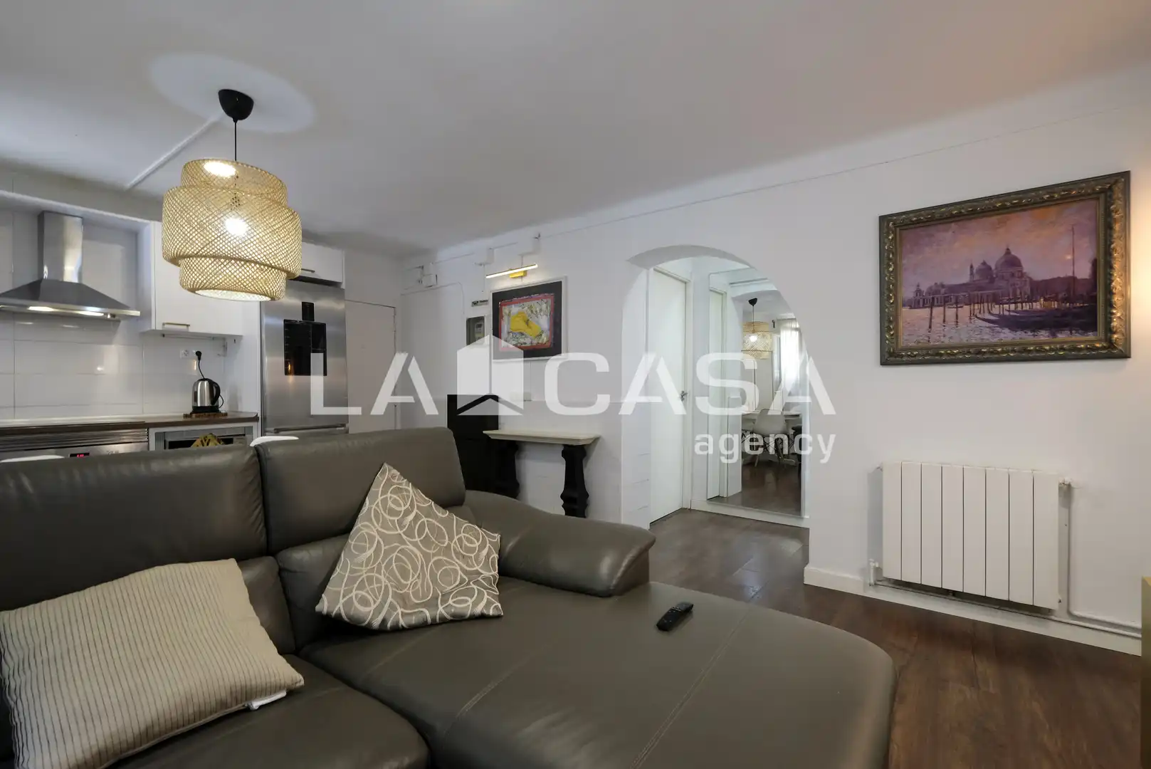 Flat for sale in Barcelona  with Heating