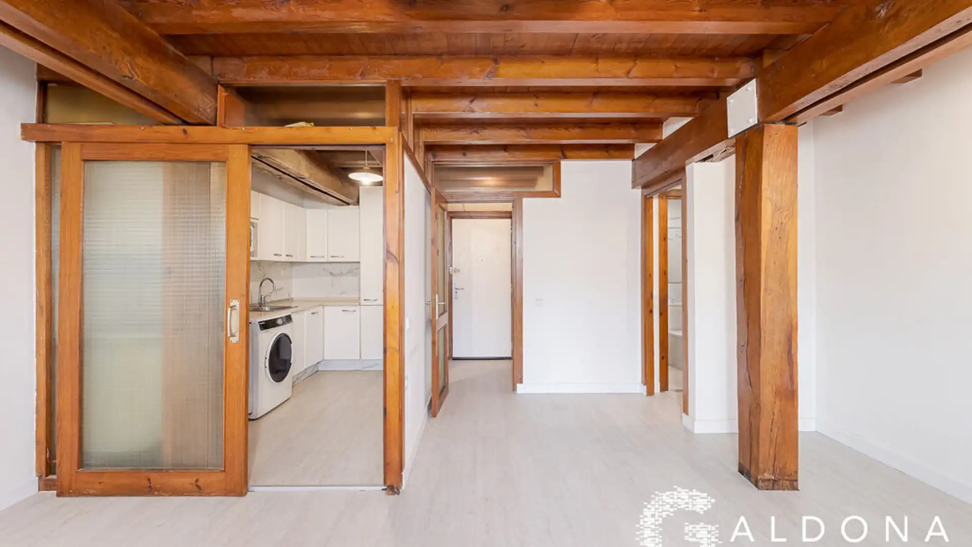 Flat for sale in Reyes Catolicos Kalea, Área Romántica, Centro