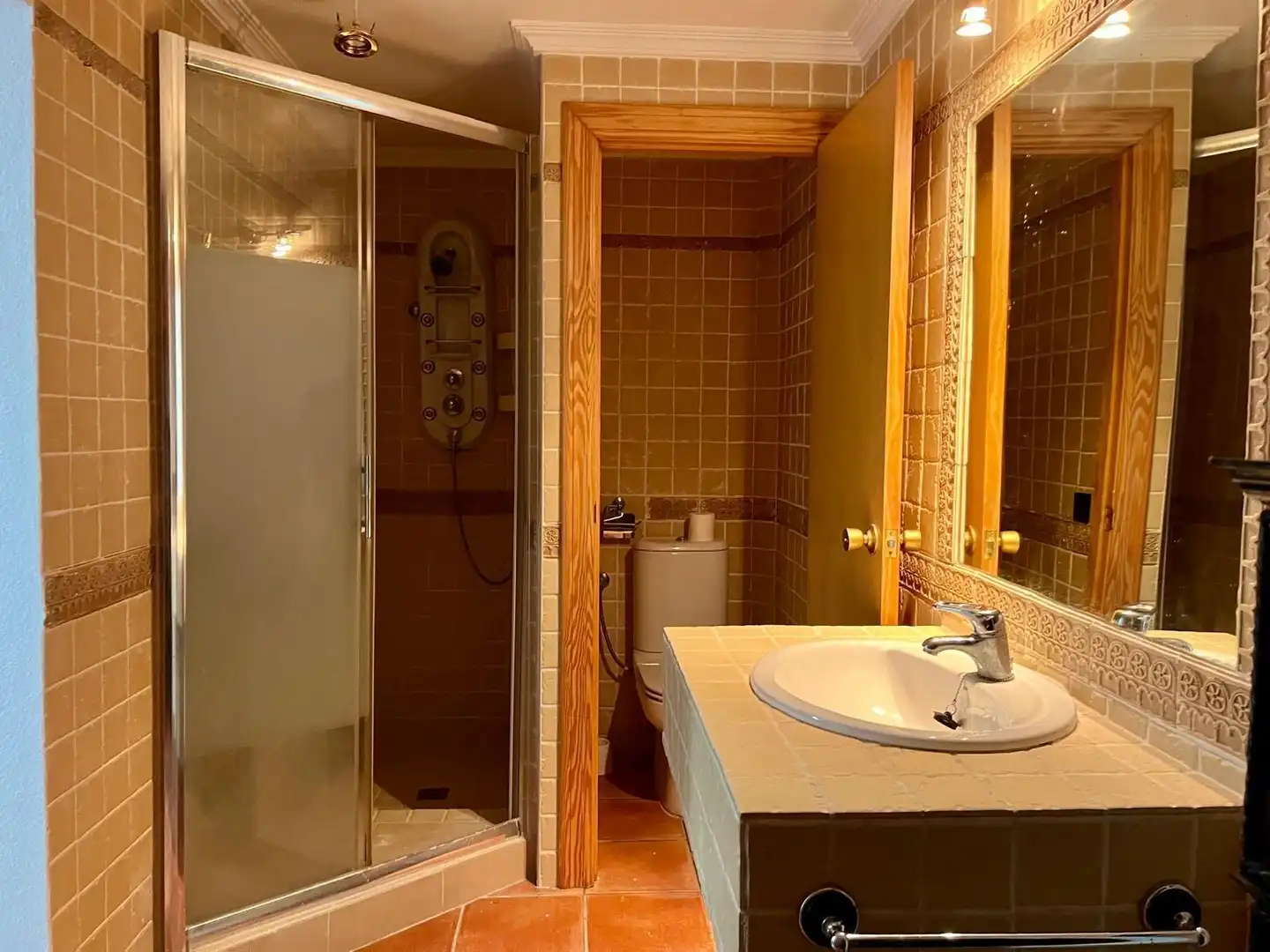 Bany de Casa o xalet de lloguer en La Nucia amb Jardí privat, Terrassa i Piscina
