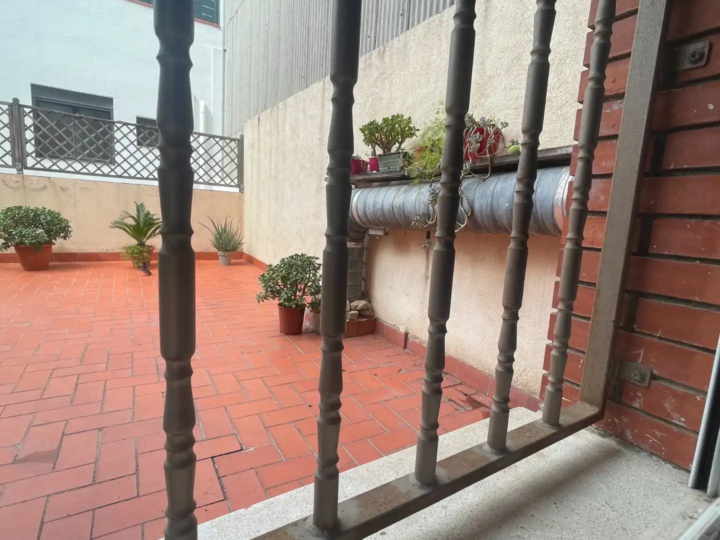 Terraza de Local en traspaso en L'Hospitalet de Llobregat con Aire acondicionado, Calefacción y Amueblado