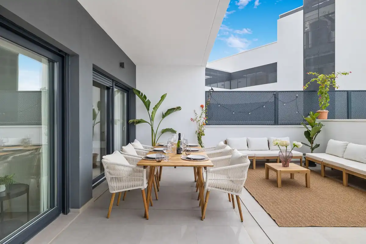 Apartamento con piscina en venta en Estepona Pueblo, imagen 9