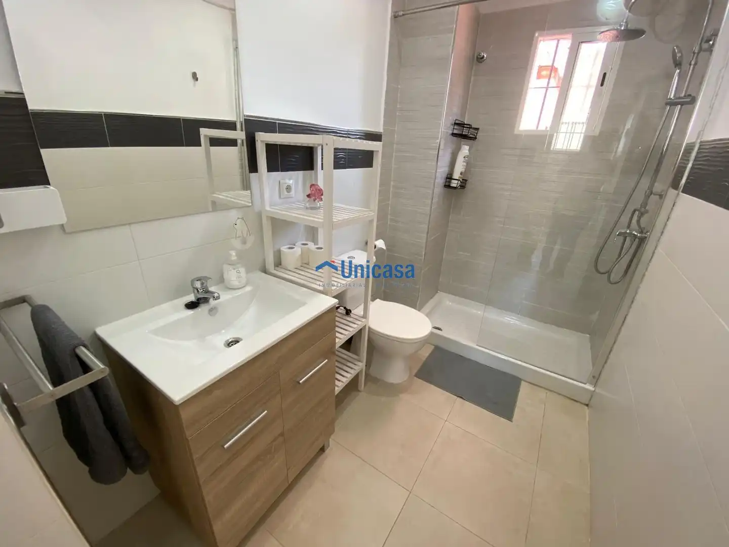 Baño de Apartamento de alquiler en Málaga con Aire acondicionado, Calefacción y Amueblado