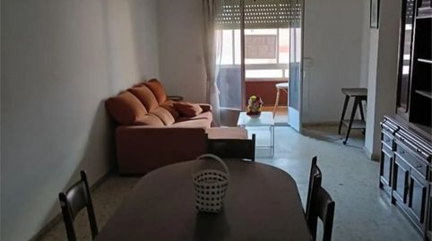 Foto 3 de Piso en venta en Calle del Conde de Los Gaitanes, 11, Flores de Sil - La Placa, Ponferrada