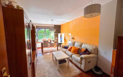 Living room of Flat for sale in Vigo   with Heating, Parquet flooring and Terrace