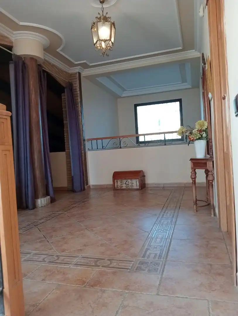 Casa o xalet en venda en Linares amb Aire condicionat, Calefacció i Jardí privat