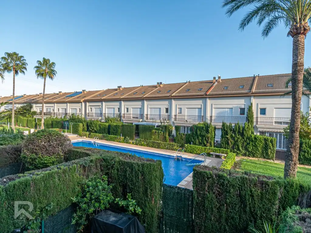Exterior view of Detached homes for sale in Gandia
