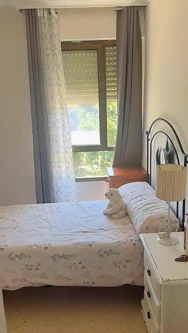 Dormitori de Apartament en venda en Algeciras