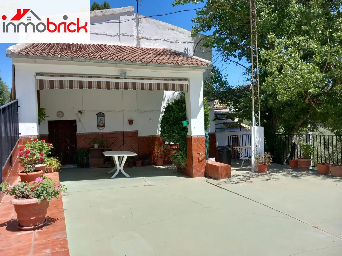 Casa amb piscina en venda a Rute, imagen 3