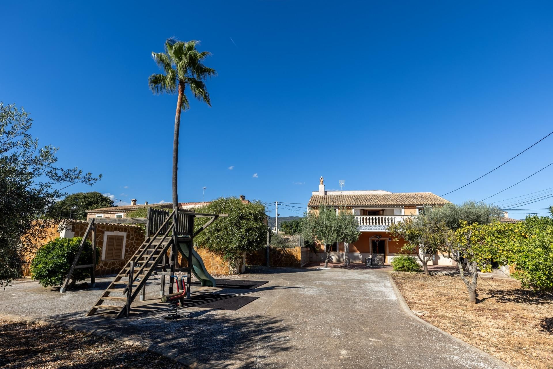 Exterior view of House or chalet for sale in Santa María del Camí  with Private garden, Terrace and Alarm