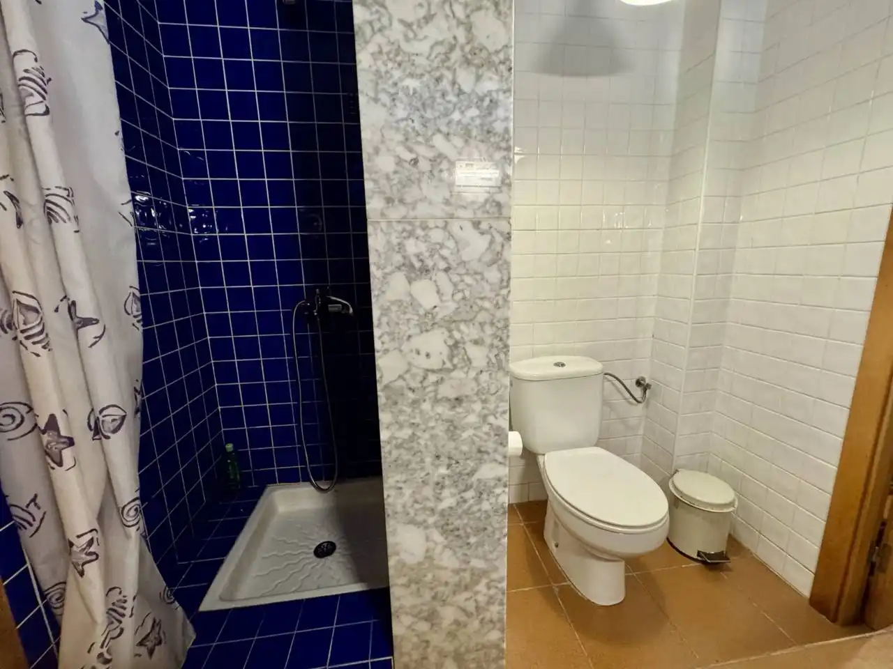 Baño de Casa o chalet en venta en La Roca del Vallès con Aire acondicionado, Calefacción y Jardín privado