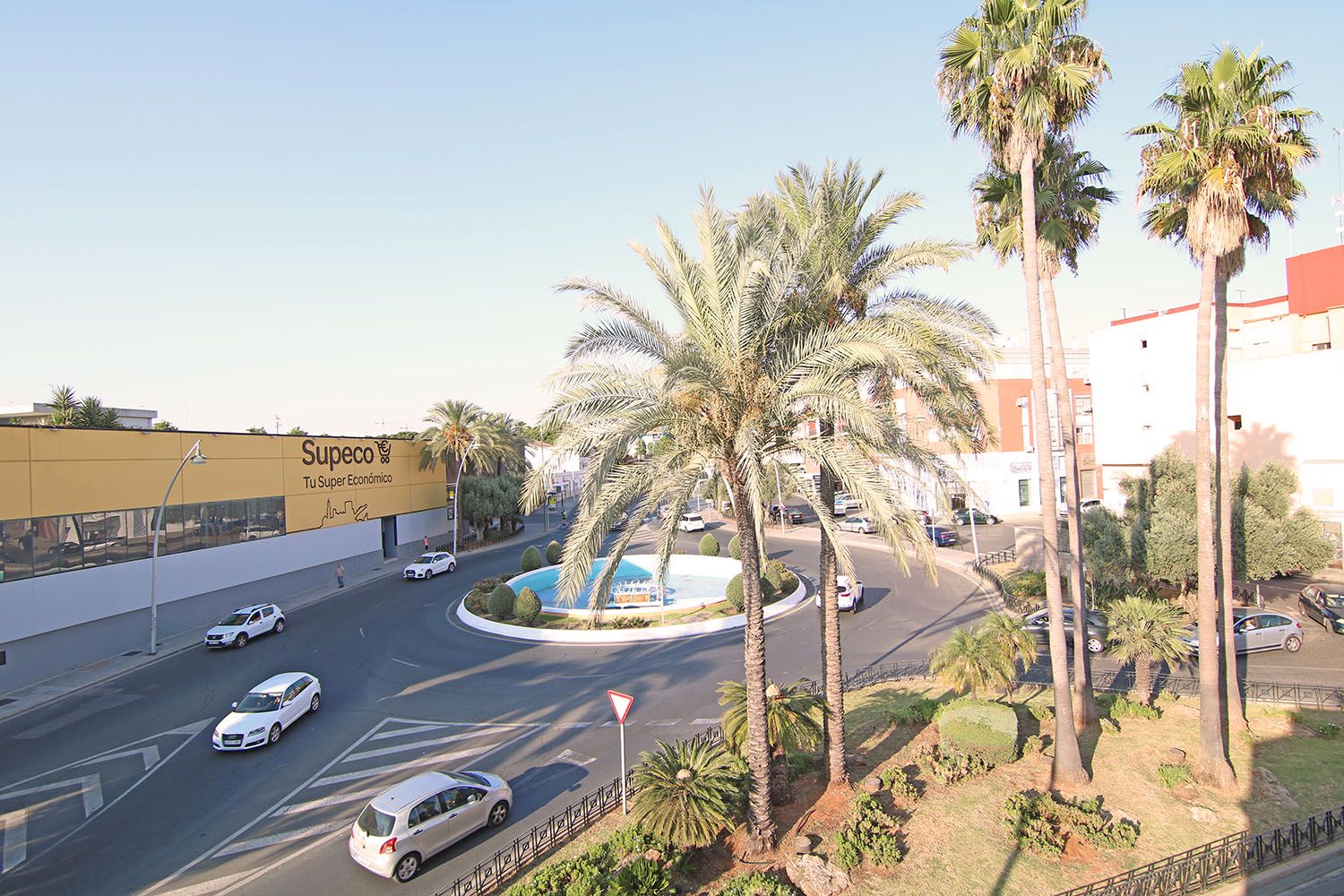 Exterior view of House or chalet for sale in Alcalá de Guadaira  with Air Conditioner, Terrace and Balcony