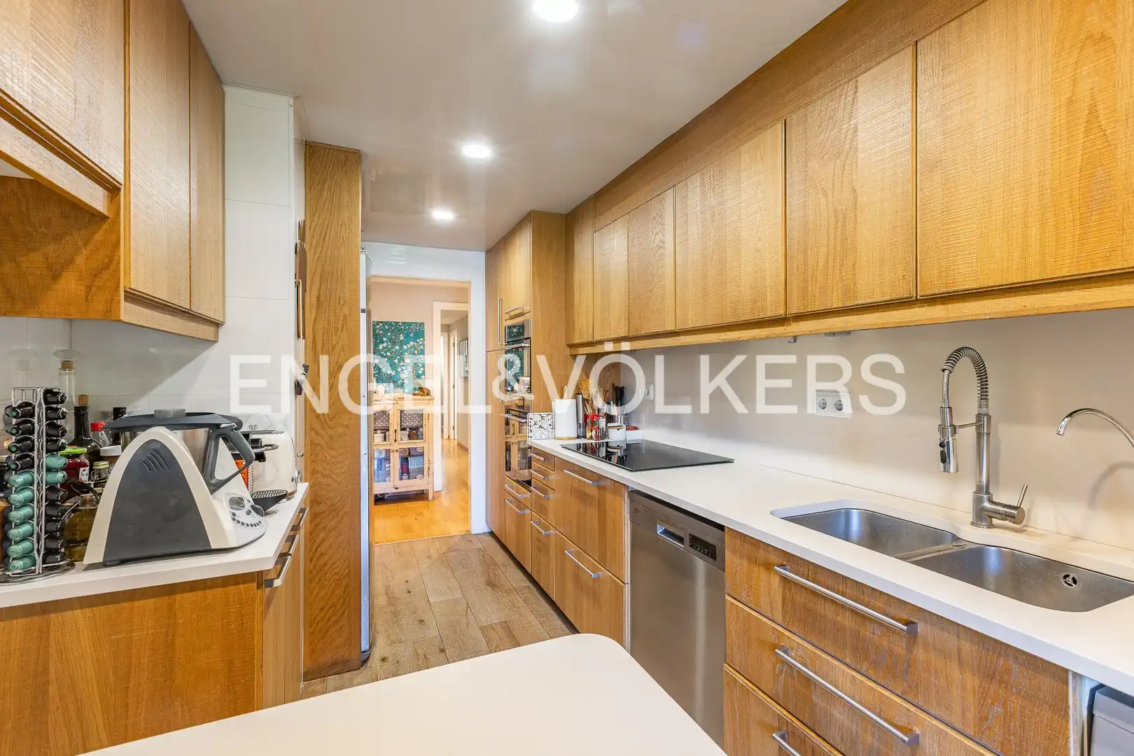 Kitchen of Flat for sale in Sant Cugat del Vallès  with Air Conditioner, Heating and Private garden