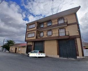 Vista exterior de Finca rústica en venda en Gomezserracín amb Terrassa