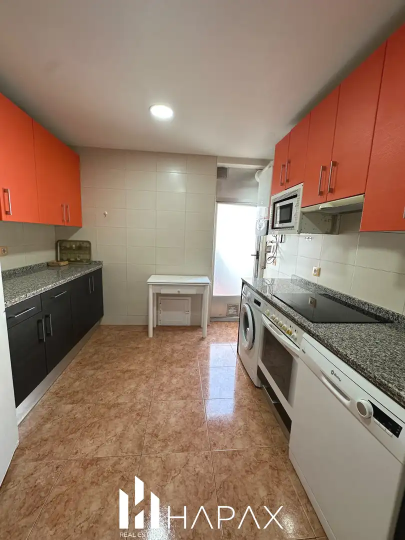 Kitchen of Flat for sale in Salamanca  with Heating and Balcony