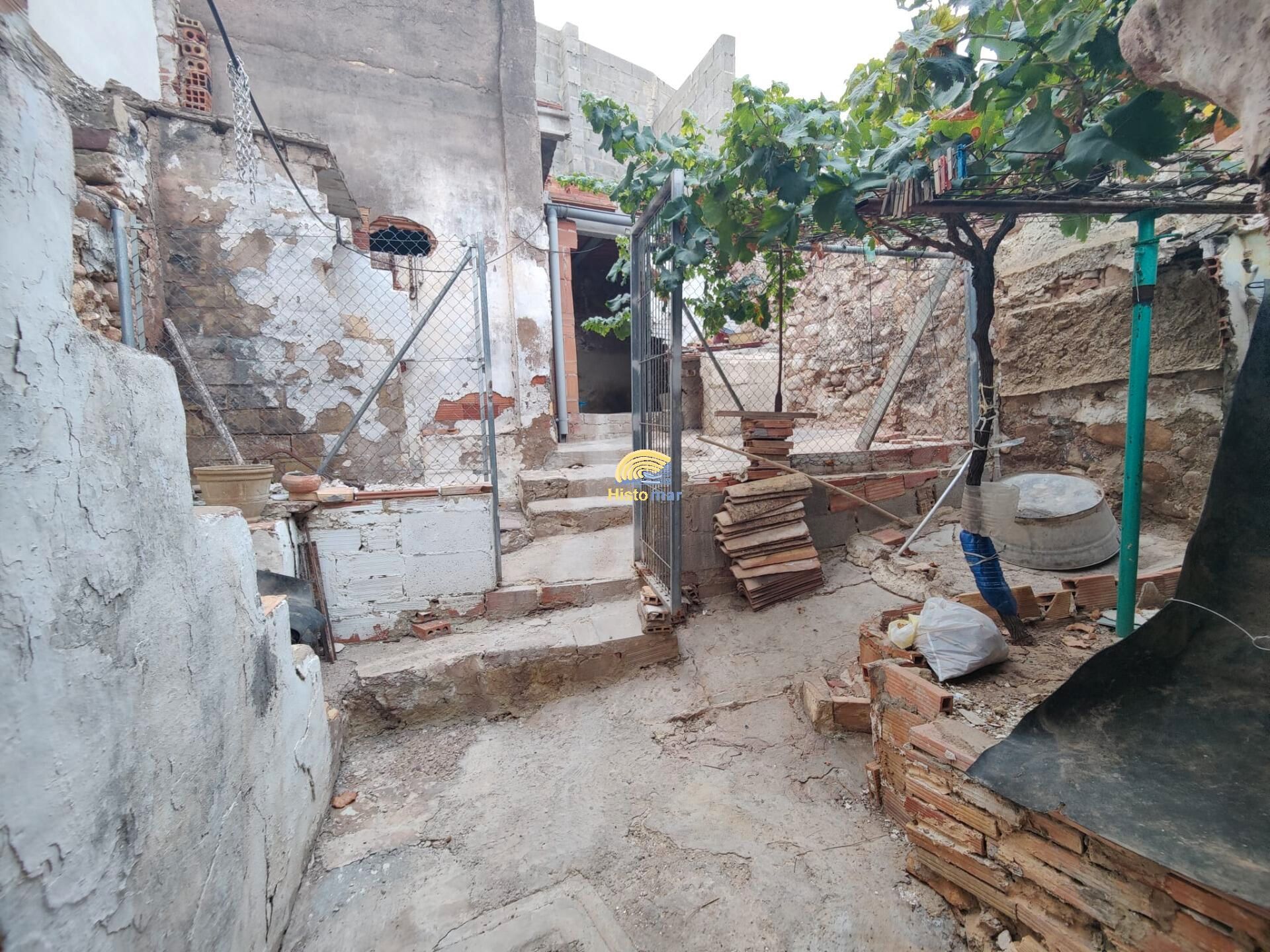 House or chalet for sale in Sagunto / Sagunt  with Storage room